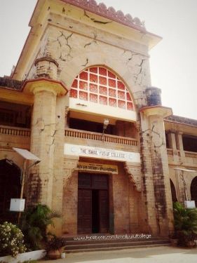 Ismail Yusuf College of Arts, Science & Commerce, Mumbai