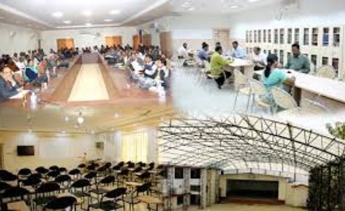 Iswar Saran Degree College, Allahabad
