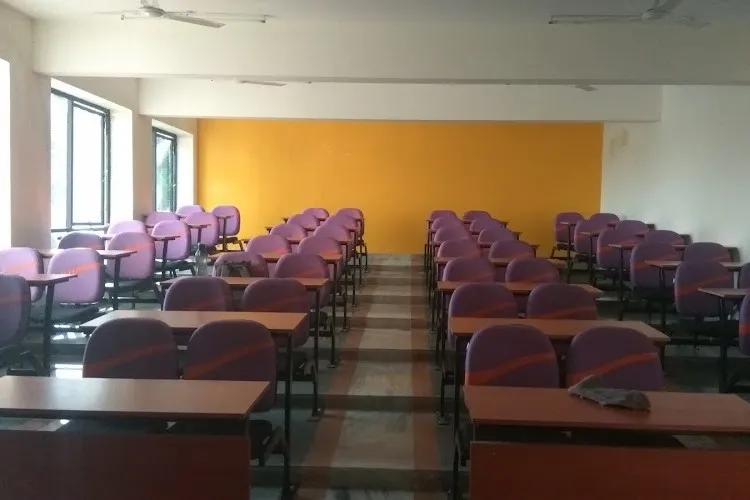 Jagran Lakecity Business School, Bhopal