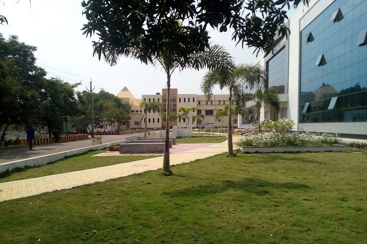 JNTU Kakinada Campus: Photos, Virtual Tour