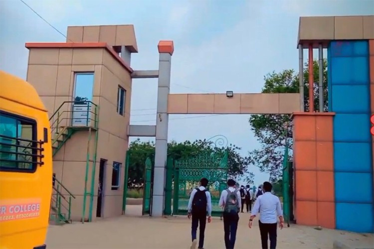 Jeevan Gopi Institute of Pharmacy & Technology, Bagpat