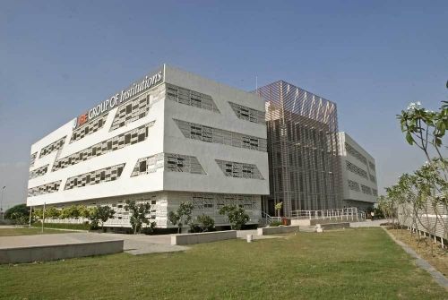 JRE School of Management, Greater Noida