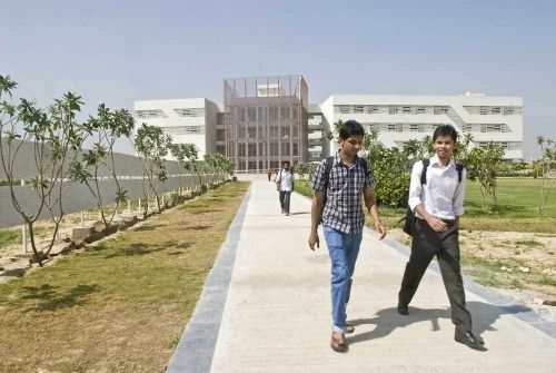 JRE School of Management, Greater Noida