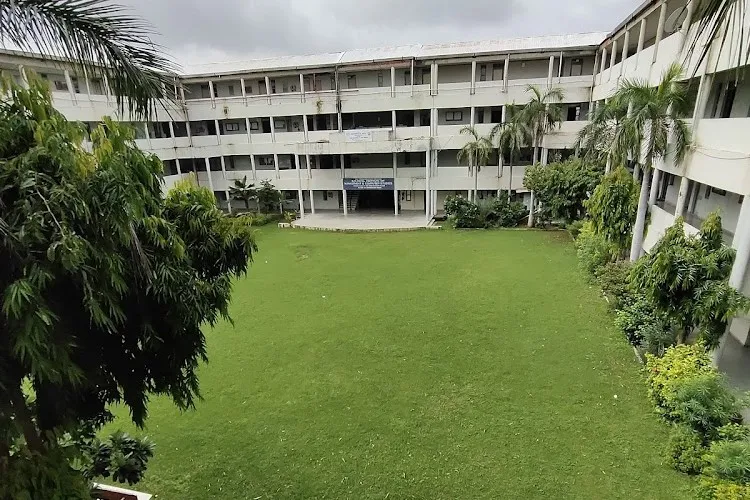 Kadi Sarva Vishwavidyalaya, Gandhinagar