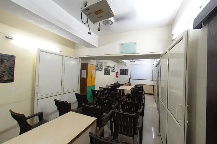 Kalapurnam Institute, Ahmedabad