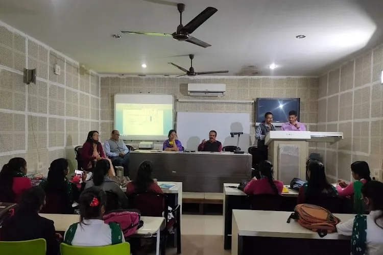 Kaliabor College, Nagaon