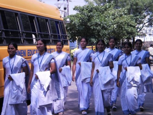 Kamineni School of Nursing, Hyderabad