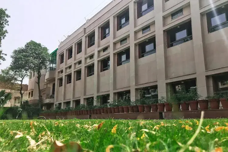 Kamkus College of Law, Ghaziabad