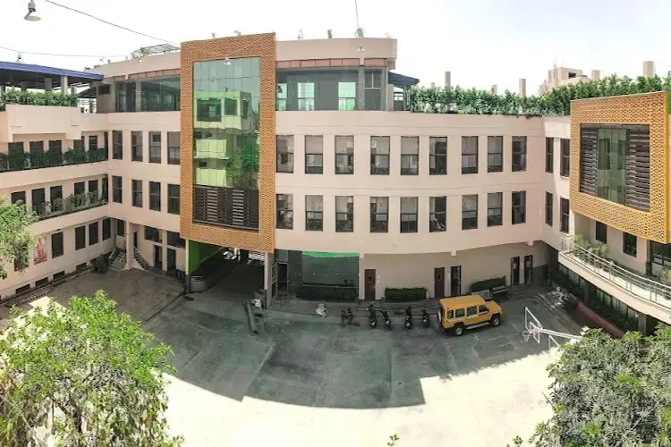 Kamkus College of Law, Ghaziabad