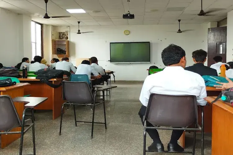 Kamkus College of Law, Ghaziabad