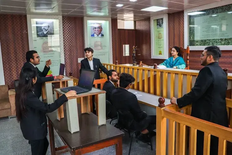 Kamkus College of Law, Ghaziabad