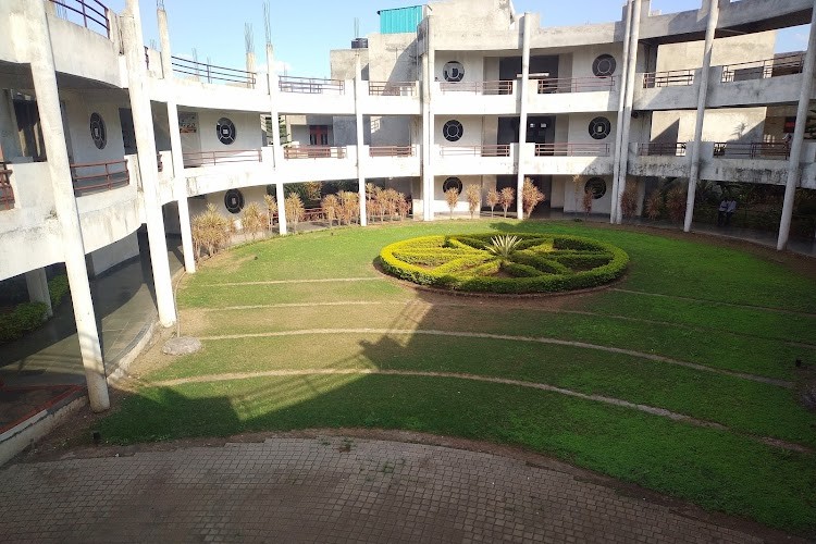 Karmayogi Engineering College, Solapur