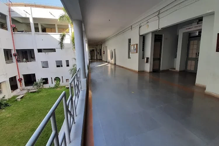 KB Institute of Pharmaceutical Education and Research, Gandhinagar