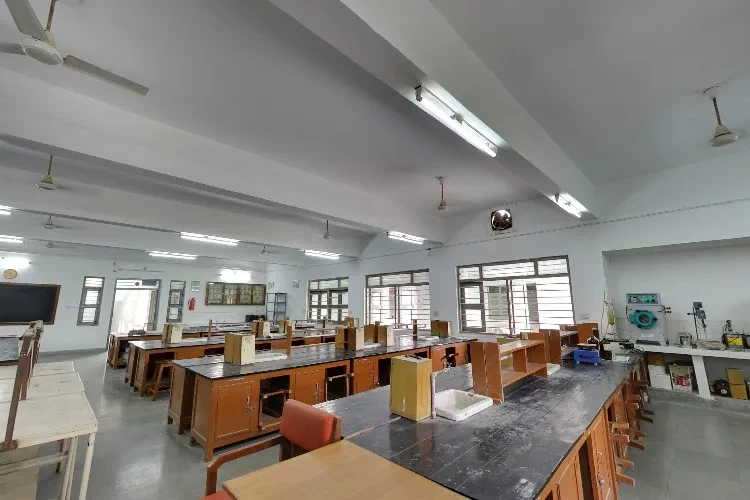 KB Institute of Pharmaceutical Education and Research, Gandhinagar