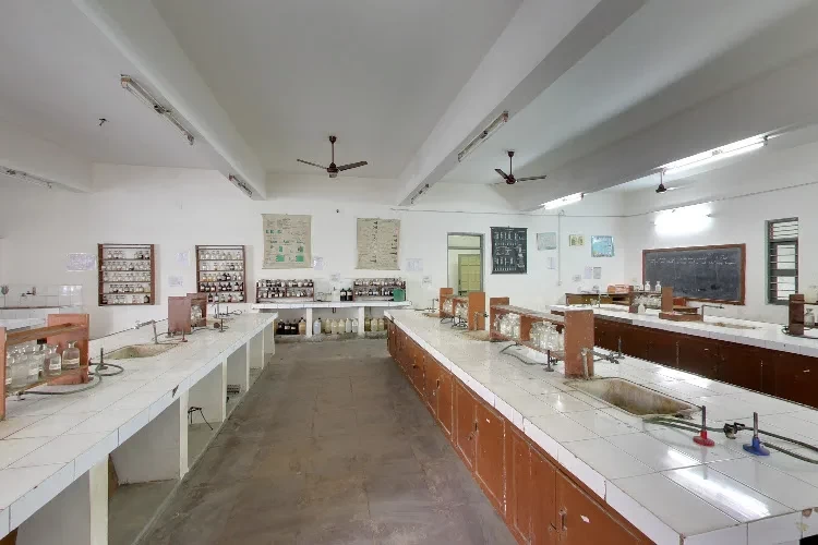KB Institute of Pharmaceutical Education and Research, Gandhinagar