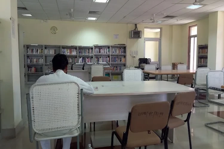 Khwaja Moinuddin Chishti Language University, Lucknow