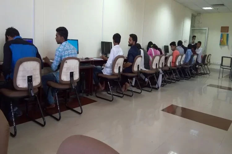 Khwaja Moinuddin Chishti Language University, Lucknow