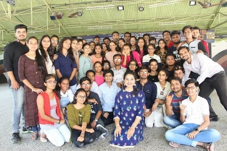 KK Shah Jarodwala Maninagar Science College, Ahmedabad