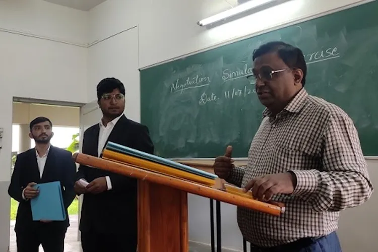 KLE Society's Gurusiddappa Kotambri Law College, Hubli