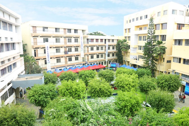 KLE Society's S. Nijalingappa College, Bangalore
