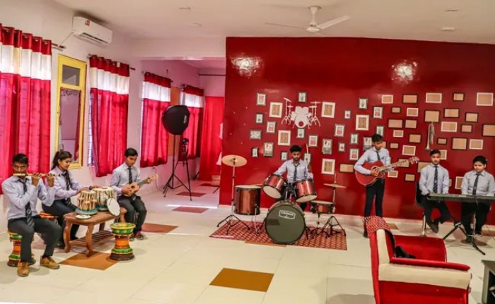 Krishnarpit Group of Institutions, Prayagraj