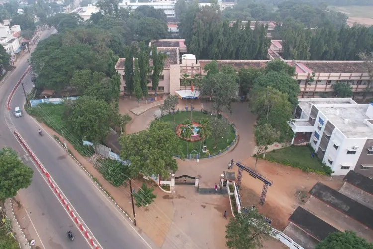Kunthavai Naacchiyar Government Arts College for Women, Thanjavur