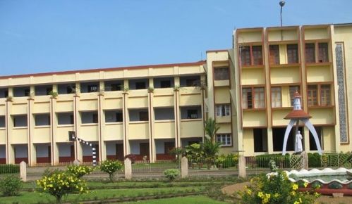 Kuriakose Elias College Mannanam, Kottayam