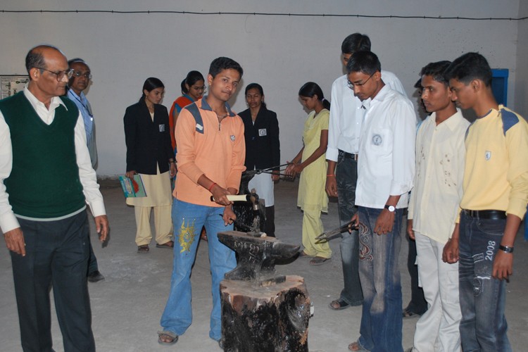 Late Narayandas Bhawandas Chhabada Institute of Engineering and Technology, Satara