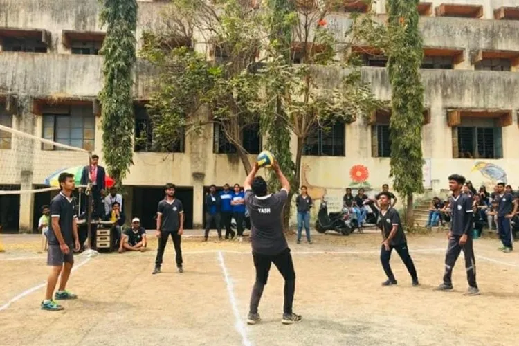 Late Shree Fakirbhai Pansare Education Foundation's College of Physiotherapy, Pune