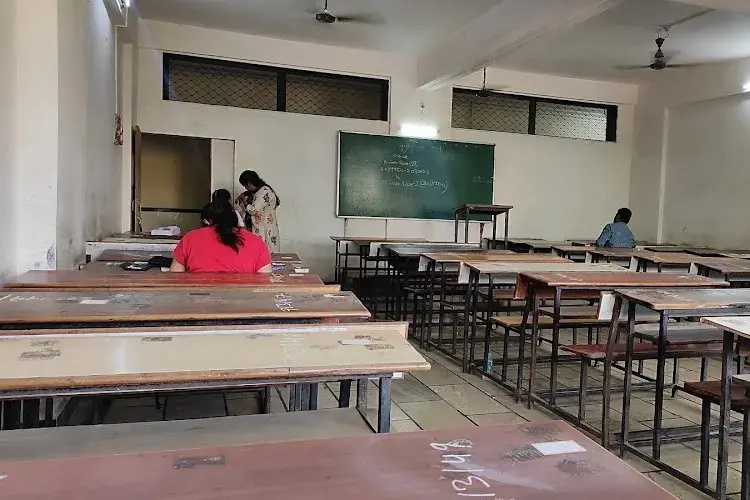 Laxman Devram Sonawane College, Kalyan