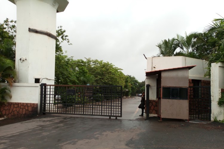 Laxmi Institute of Technology, Valsad