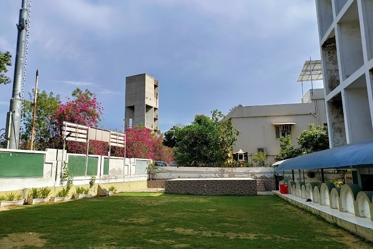 LJ Institute of Business Administration, Ahmedabad