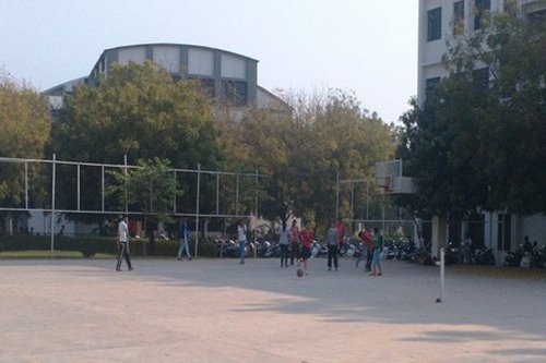 LJ School of Law, Ahmedabad