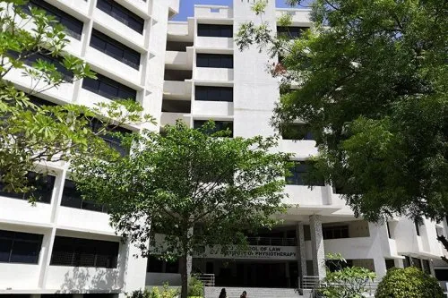 LJ School of Law, Ahmedabad