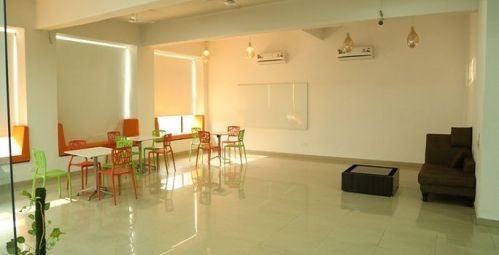 Lloyd Business School, Greater Noida