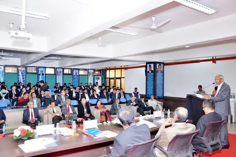Lloyd Business School, Greater Noida