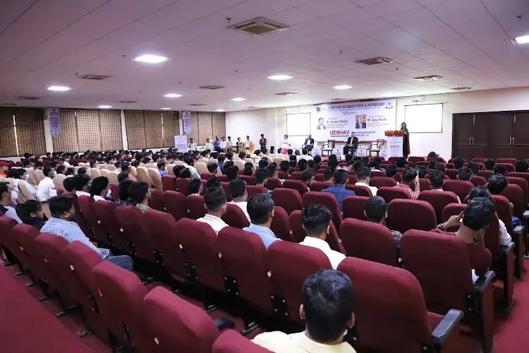 Lloyd Institute of Management and Technology, Greater Noida