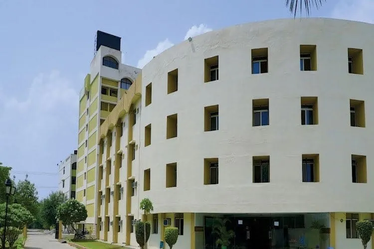 Lloyd Law College, Greater Noida
