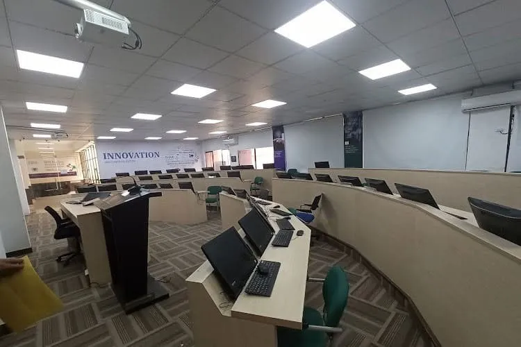 Lloyd Law College, Greater Noida