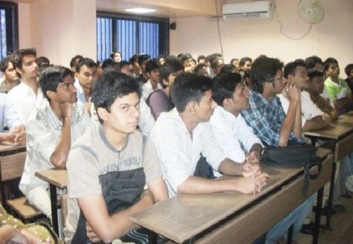 Lords Universal College, Mumbai