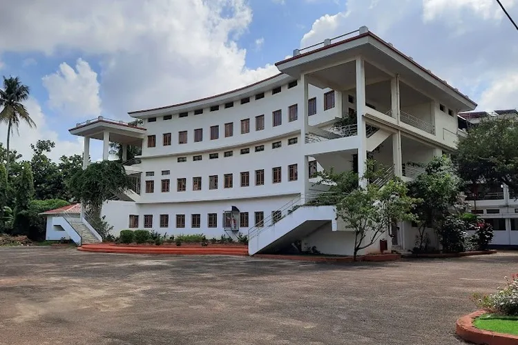 Lourdes College of Nursing, Kochi