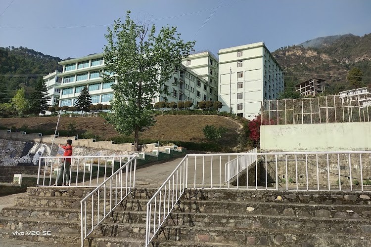 LR Group of Institutes, Solan