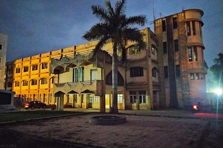 Luqman College of Pharmacy, Gulbarga