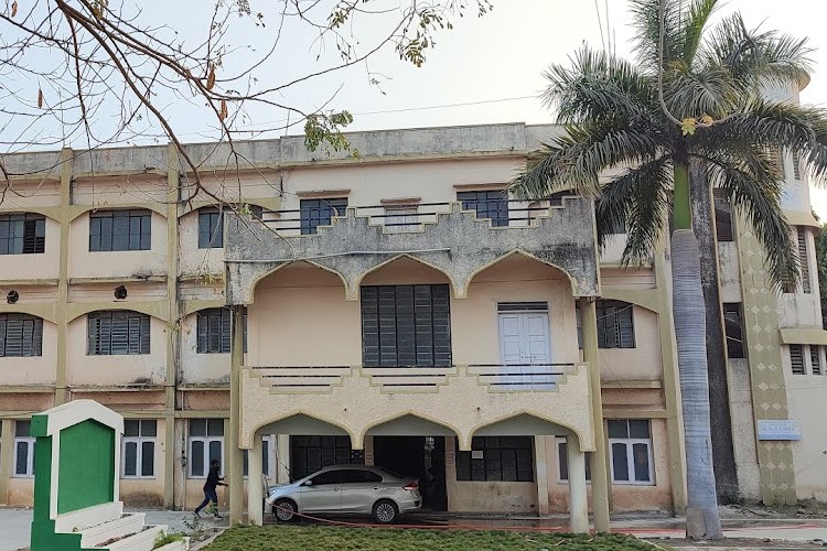 Luqman College of Pharmacy, Gulbarga