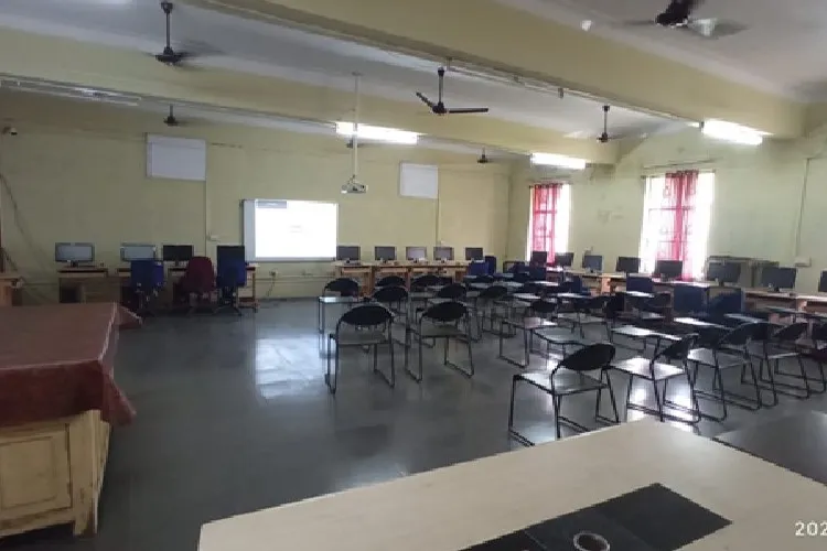 M C Gupta College of Business Management, Hyderabad