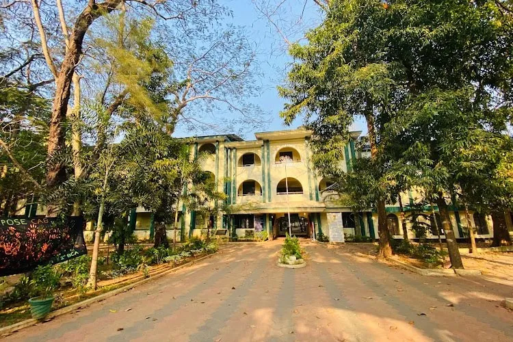 M.E.S. Asmabi College, Kodungallur