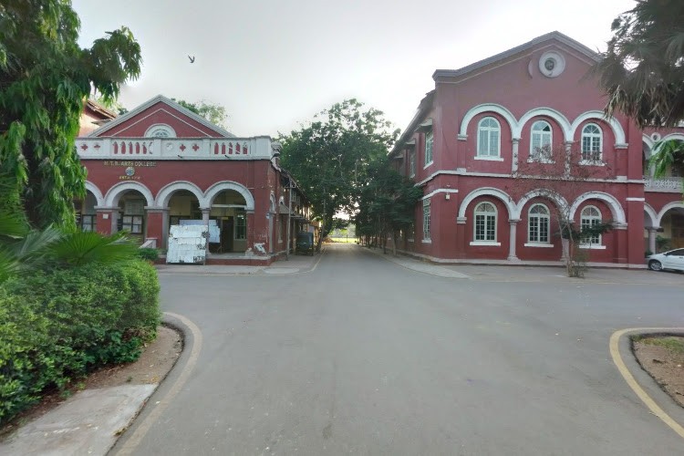 M.T.B. Arts College, Surat