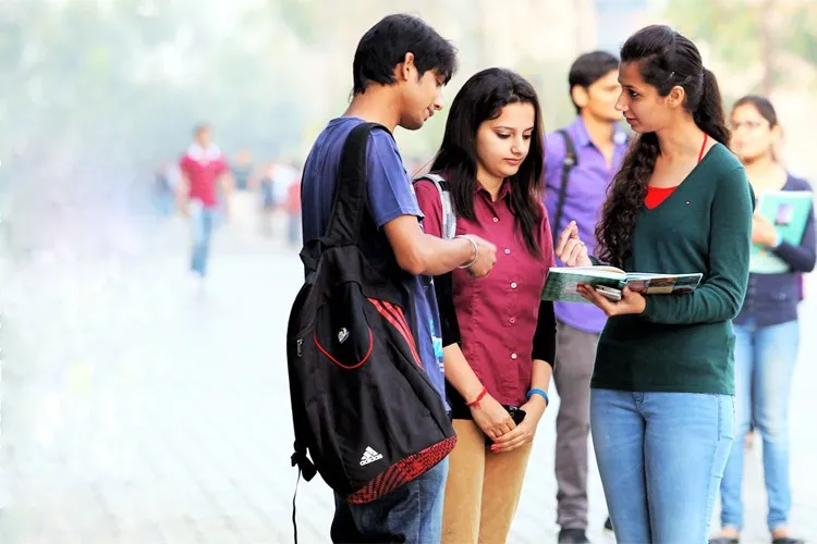 Madhu Vachaspati School of Management, Kaushambi