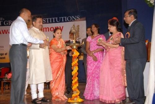 Maeer's Maharashtra Institute of Pharmacy, Pune