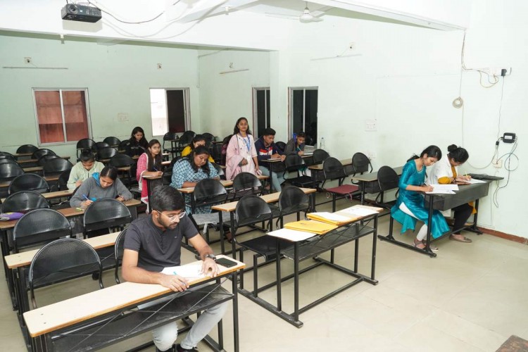 Maganbhai Adenwala Mahagujarat University, Nadiad